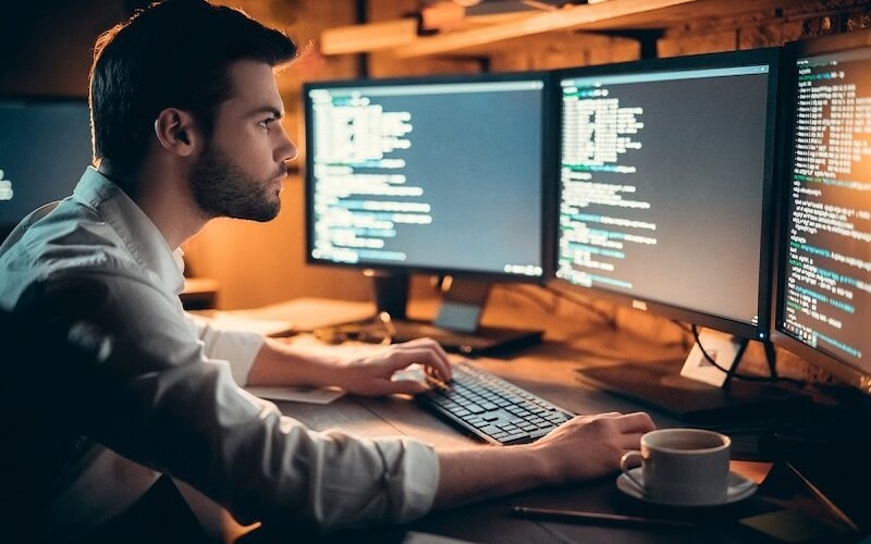 Công nghệ thông tin và trí tuệ nhân tạo