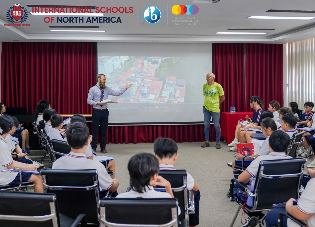 Buổi giao lưu cùng học sinh SNA